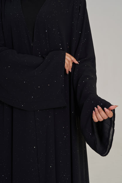 Layl: Black Abaya